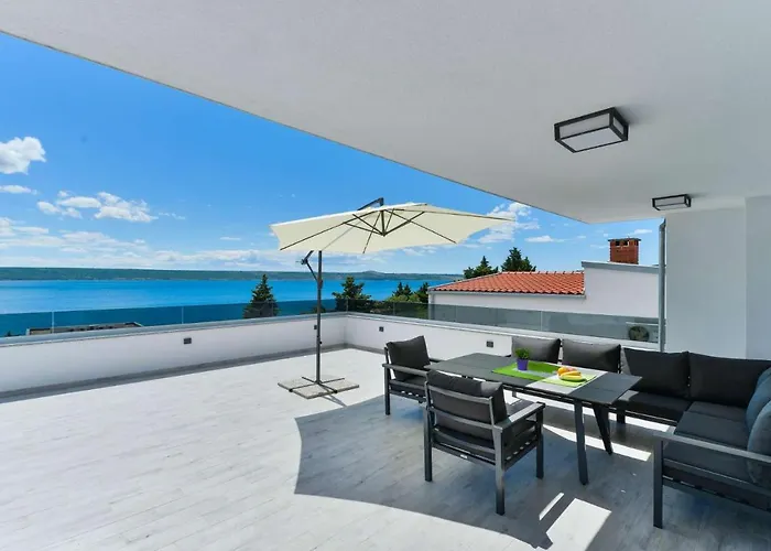Villa Modern Futura With Pool Maslenica