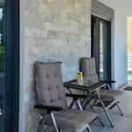 Modern Futura With Pool ماسلينتسا