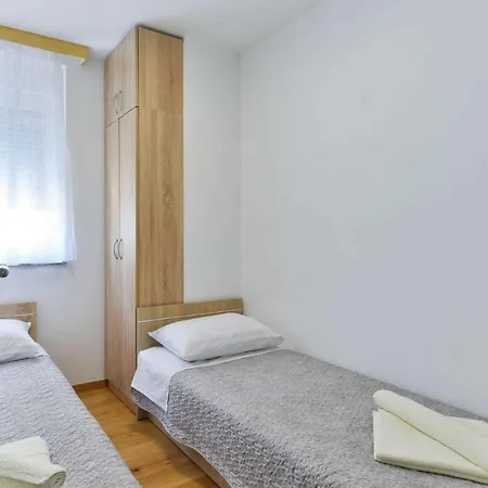 Modern Futura With Pool Villa *